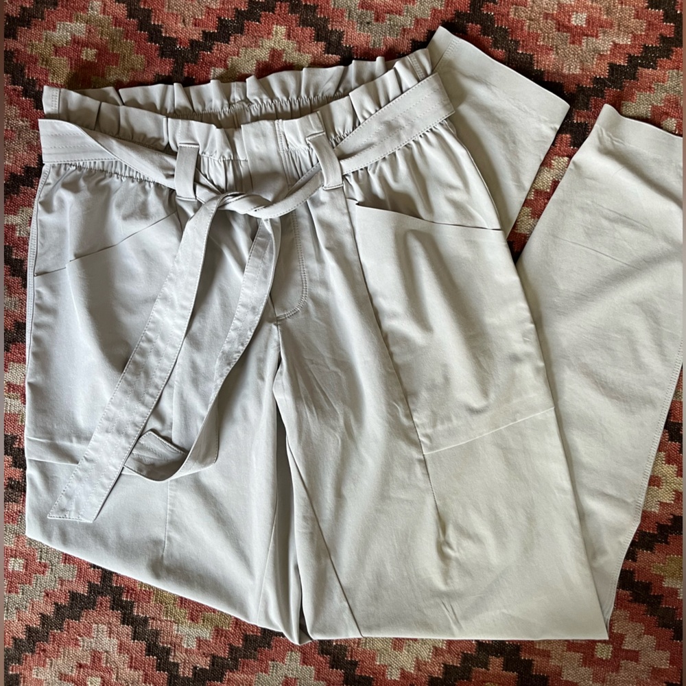 Athleta Skyline paper bag pants, light grey